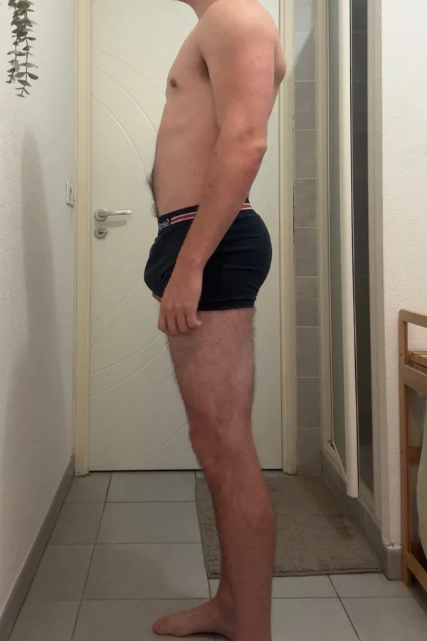 Nicolas, après, 10 oct., profil